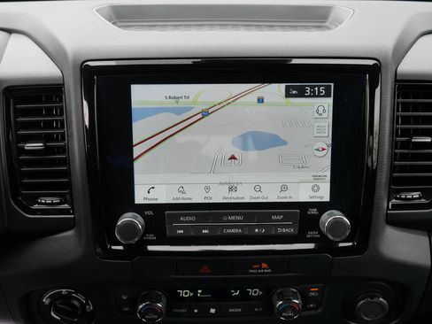 Used 2022 Nissan Frontier PRO-4X image 30