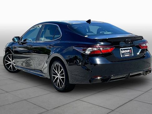 Used 2024 Toyota Camry SE FWD image 12