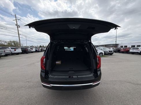 New 2026 GMC Yukon XL Elevation image 22