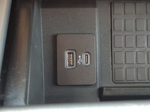 Certified 2022 Ford F250 Platinum AWD/4WD image 21