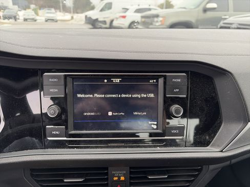 Used 2023 Volkswagen Jetta Sport image 23