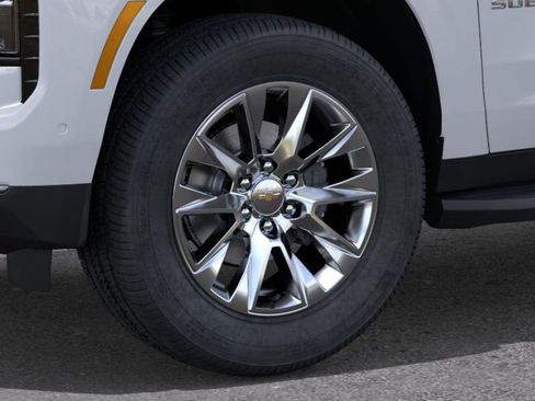 New 2026 Chevrolet Suburban Premier w/ Sun And Tow Package image 9