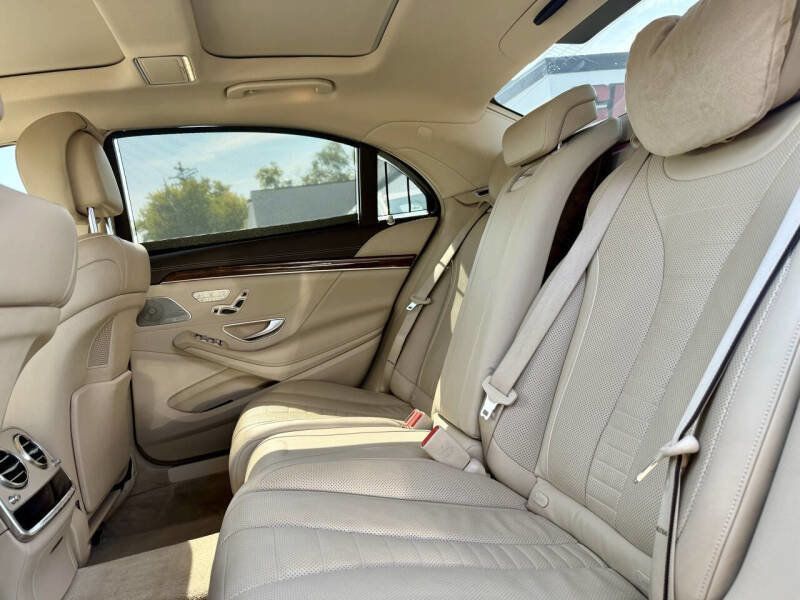 Used 2015 Mercedes-Benz S 550 4MATIC Sedan image 12