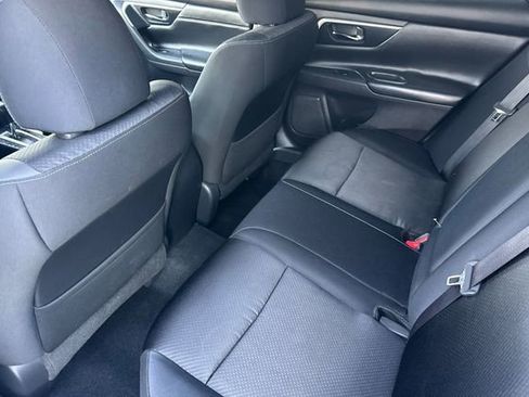 Used 2017 Nissan Altima 2.5 SR w/ Midnight Edition Package image 14