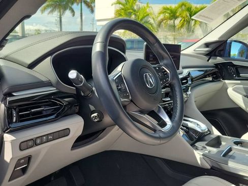 Used 2025 Acura MDX w/ Technology Package FWD image 11