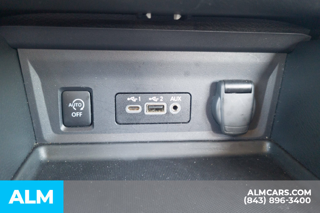 Used 2024 Nissan Sentra SV FWD image 24