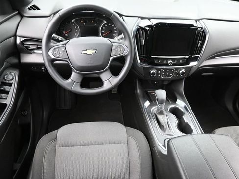 Used 2023 Chevrolet Traverse LT AWD/4WD image 13