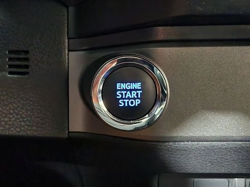 Used 2023 Toyota Tacoma TRD Sport image 41