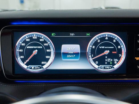 Used 2015 Mercedes-Benz S 63 AMG 4MATIC Coupe image 39