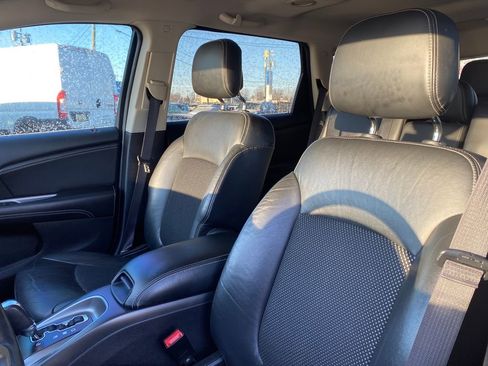 Used 2016 Dodge Journey Crossroad w/ Popular Equipment Group image 10