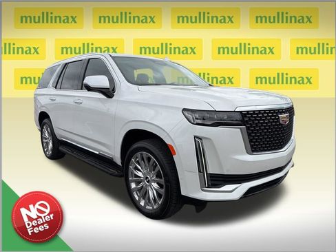 Used 2021 Cadillac Escalade Premium Luxury RWD image 1