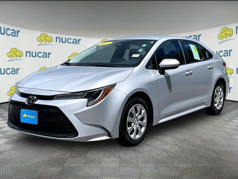 Used 2024 Toyota Corolla LE FWD image 3