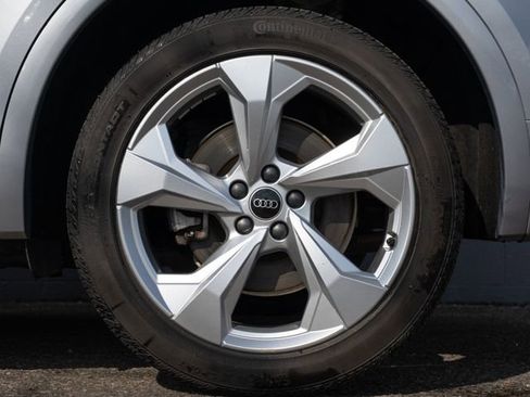 Used 2023 Audi Q5 2.0T Premium Plus AWD/4WD image 12