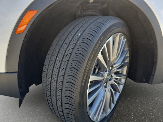 Used 2024 Cadillac XT4 Premium Luxury AWD/4WD image 35