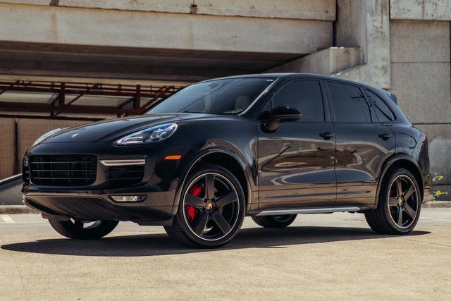 Used 2016 Porsche Cayenne Turbo AWD/4WD image 35