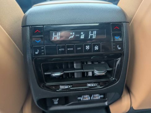 Used 2024 Jeep Grand Cherokee Summit w/ Advanced Protech Group IV image 27