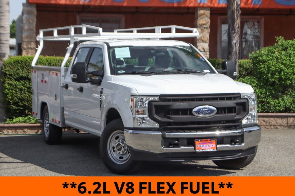Used 2022 Ford F250 XL w/ Power Equipment Group RWD image 2