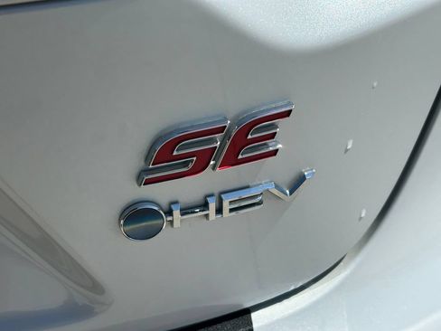 Used 2026 Toyota Corolla SE AWD/4WD image 13