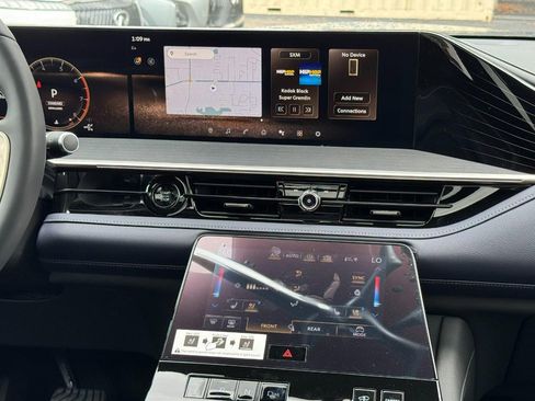 New 2026 INFINITI QX80 4WD w/ Sport Exterior Package image 9