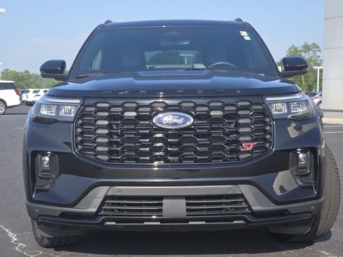 Used 2025 Ford Explorer ST w/ Sun And Sound Package AWD/4WD image 16