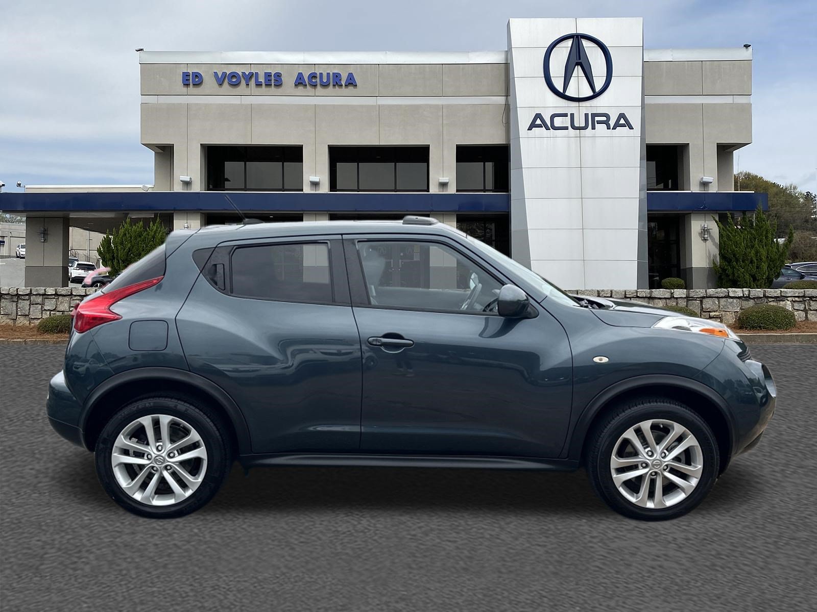 Used 2012 Nissan Juke SL FWD image 4
