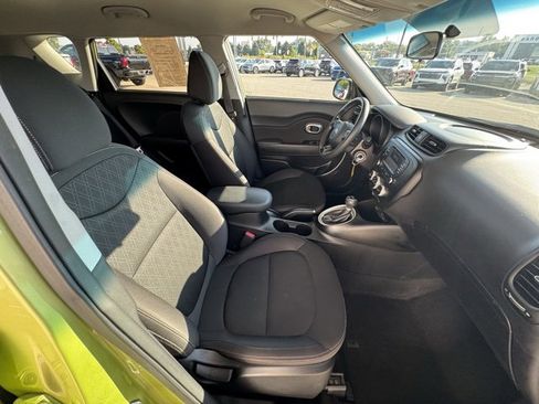 Used 2019 Kia Soul image 39