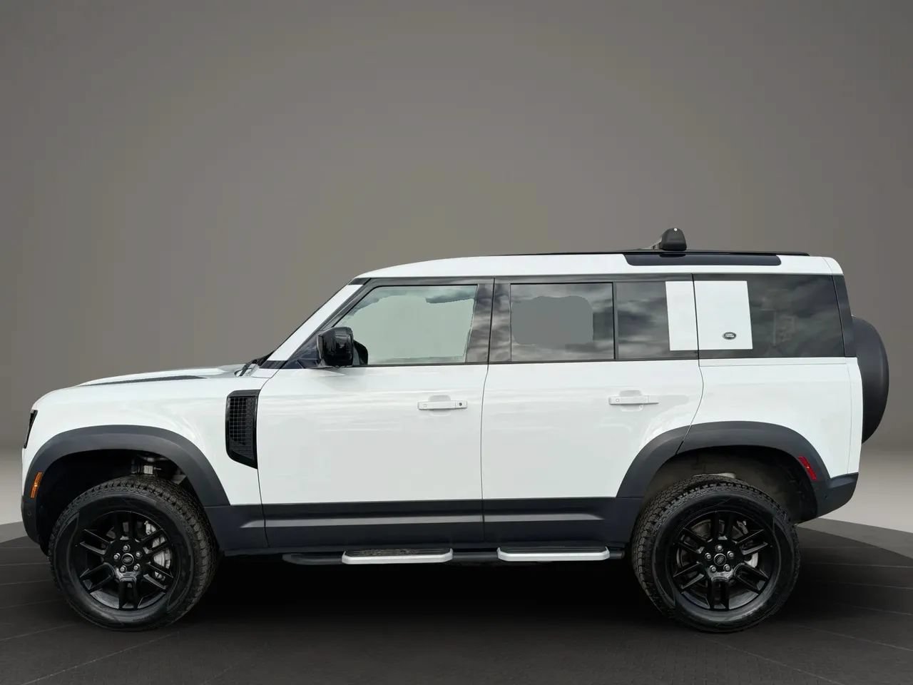 Used 2020 Land Rover Defender 110 SE AWD/4WD image 19