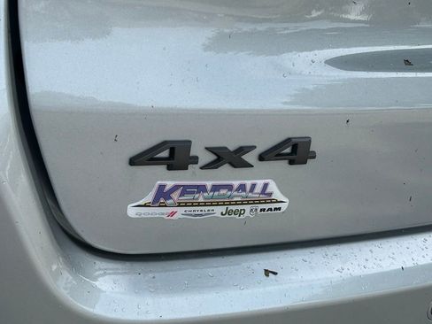 New 2025 Jeep Compass Limited w/ Sun & Sound Group image 27