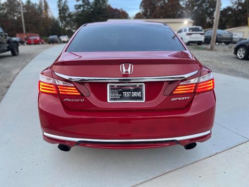 Used 2016 Honda Accord Sport image 19