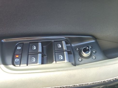 Used 2025 Audi Q7 3.0T Premium Plus image 30