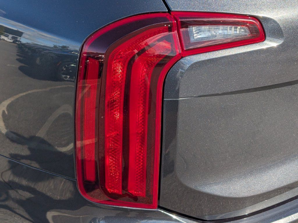 Certified 2023 Kia Telluride S w/ S Sunroof Package FWD image 10