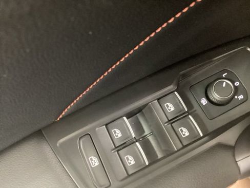 Certified 2024 Volkswagen Tiguan Wolfsburg Edition AWD/4WD image 20