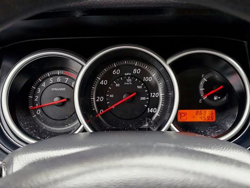 Used 2010 Nissan Versa 1.8 S w/ PWR Plus Pkg FWD image 14