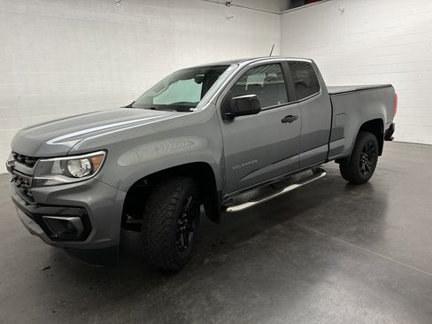 Used 2022 Chevrolet Colorado Z71 w/ LPO, Power Package AWD/4WD image 4