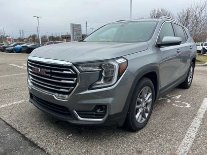 Used 2024 GMC Terrain SLT