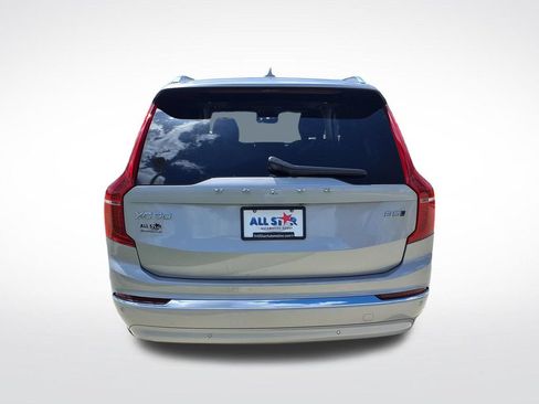 Certified 2025 Volvo XC90 B5 Core AWD/4WD image 7