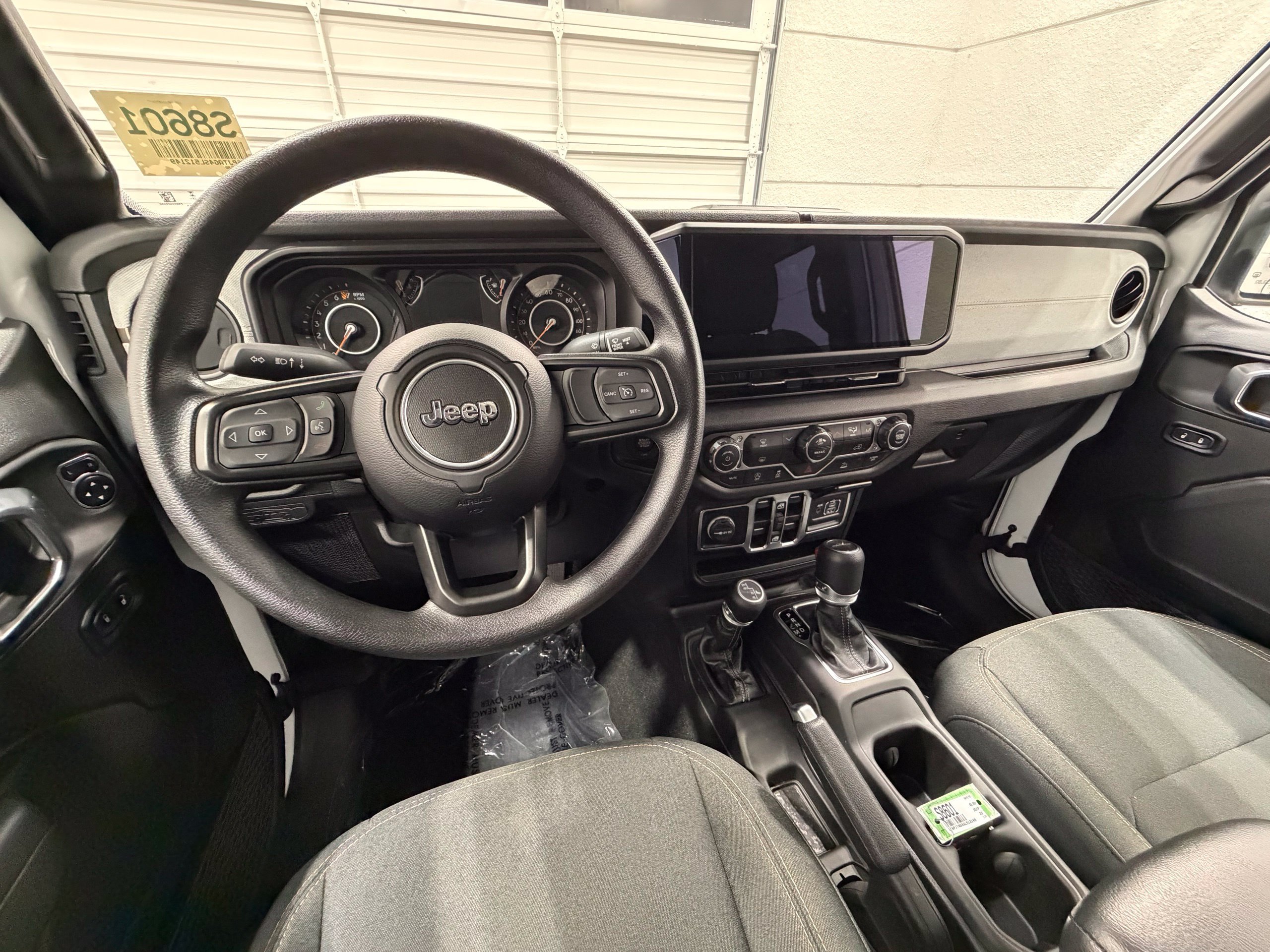 Used 2025 Jeep Gladiator Sport AWD/4WD image 41