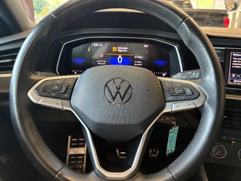 Used 2024 Volkswagen Jetta Sport FWD image 20