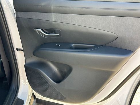 New 2025 Hyundai Tucson XRT image 16