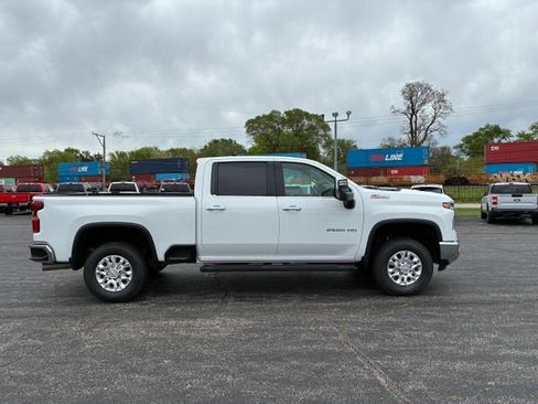 Used 2024 Chevrolet Silverado 2500 LTZ w/ LTZ Plus Package AWD/4WD image 7