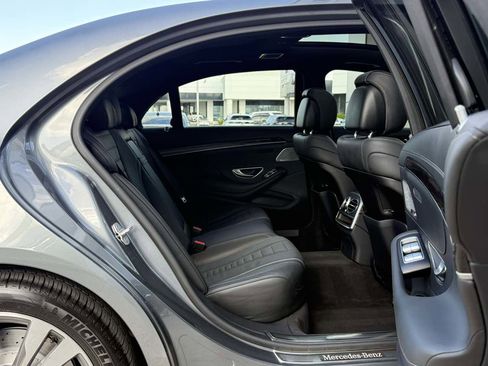 Used 2016 Mercedes-Benz S 550 Sedan image 37