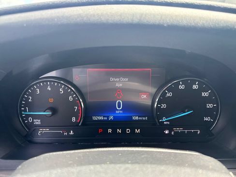 Used 2021 Ford Explorer Limited w/ Equipment Group 301A AWD/4WD image 19