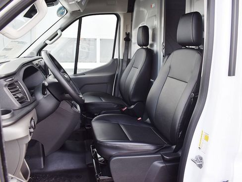 New 2026 Ford Transit 250 148 Medium Roof image 5
