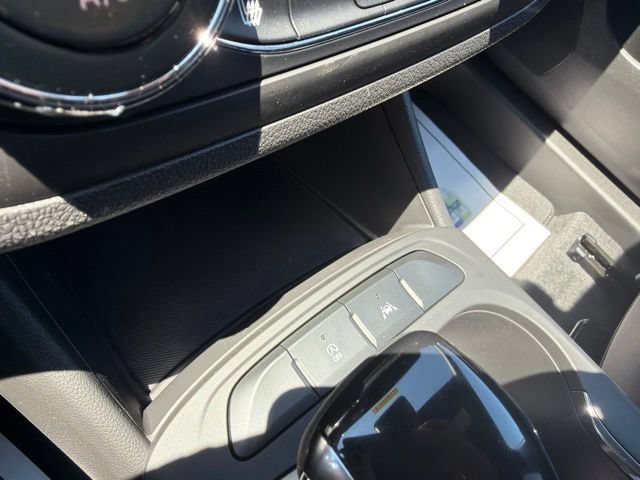 New 2026 Buick Envista Sport Touring w/ Convenience I Package FWD image 23