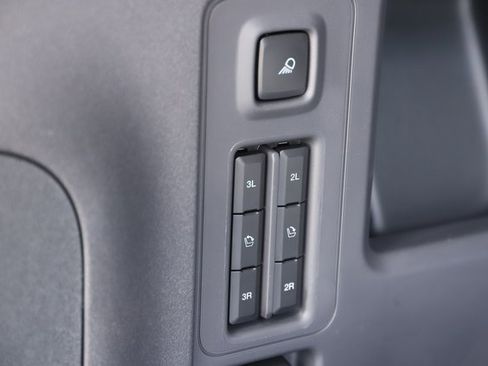 Certified 2025 Ford Expedition Platinum w/ Driver's Package image 15