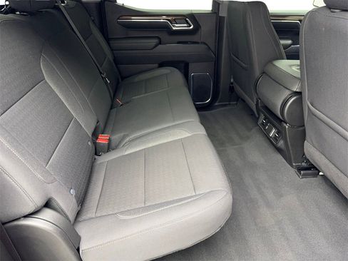 Used 2024 Chevrolet Silverado 1500 LT image 38