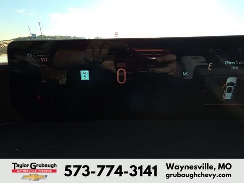 Used 2026 Ford Expedition Platinum AWD/4WD image 9