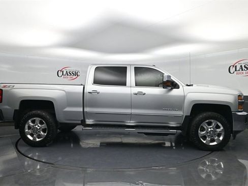 Used 2019 Chevrolet Silverado 2500 LTZ w/ Duramax Plus Package image 6