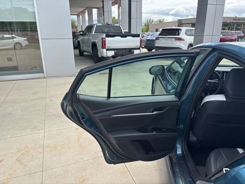 Used 2025 Toyota Camry SE FWD image 25