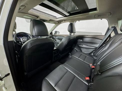 Certified 2023 Nissan Rogue SV w/ SV Premium Package image 21